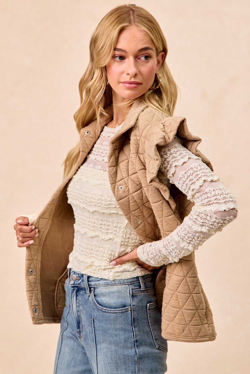 BiBi Diamond Print Ruffle Sleeves Pocket Oversized Quilted Vest Jacket | Oatmeal