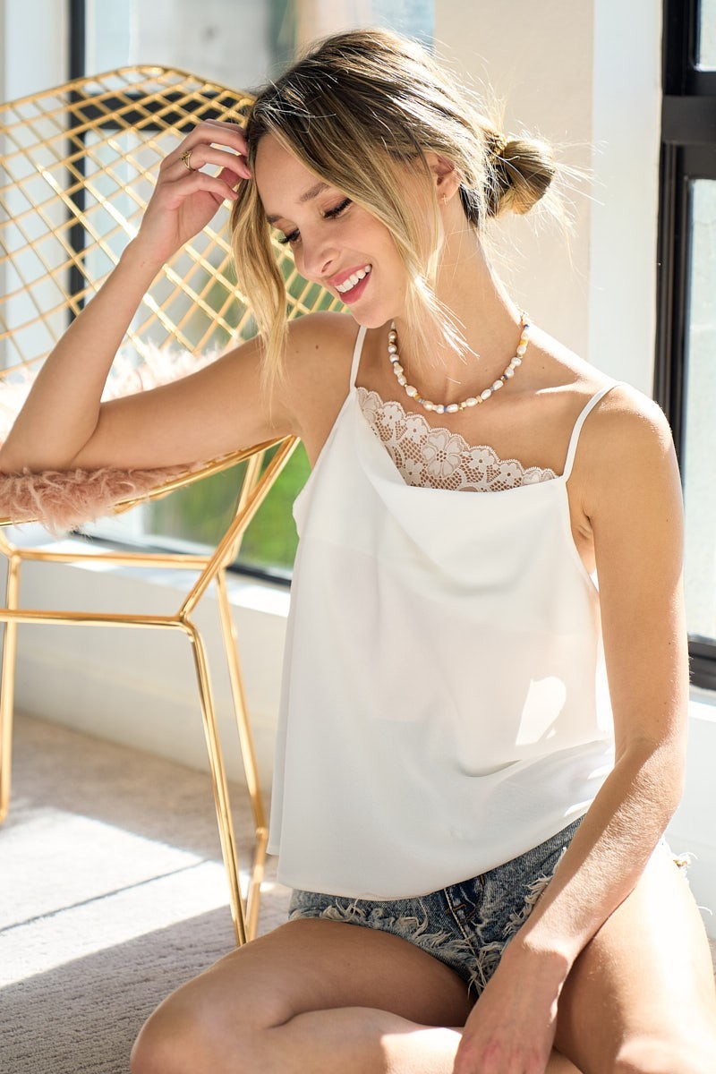 BiBi Solid Spaghetti Straps Lace Trim Detailing Square Neck Tank Top | Mauve