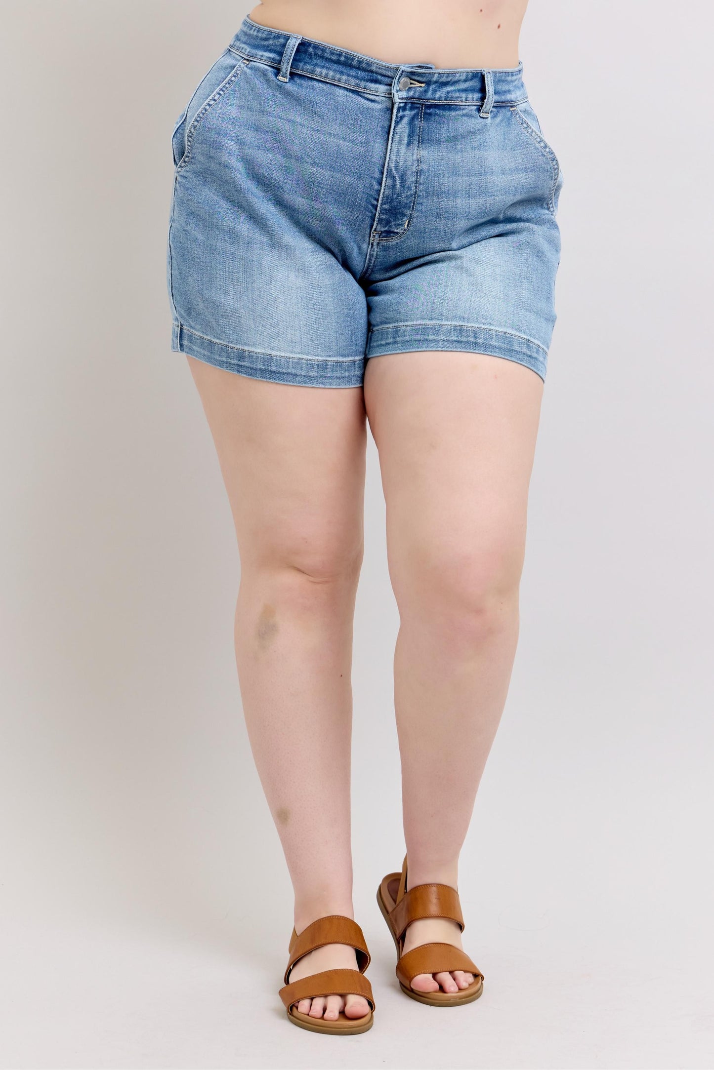 Judy Blue Plus Size High Rise Medium Washed Relaxed Fit Mid Length Denim Shorts