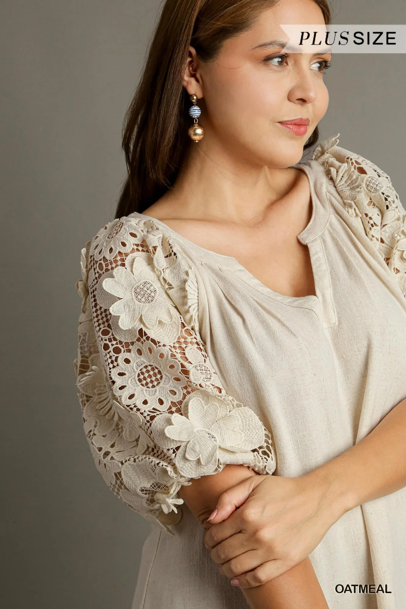 Umgee Linen Boxy Cut Split Neck 3D Floral Sleeves Relaxed Fit Blouse | Oatmeal