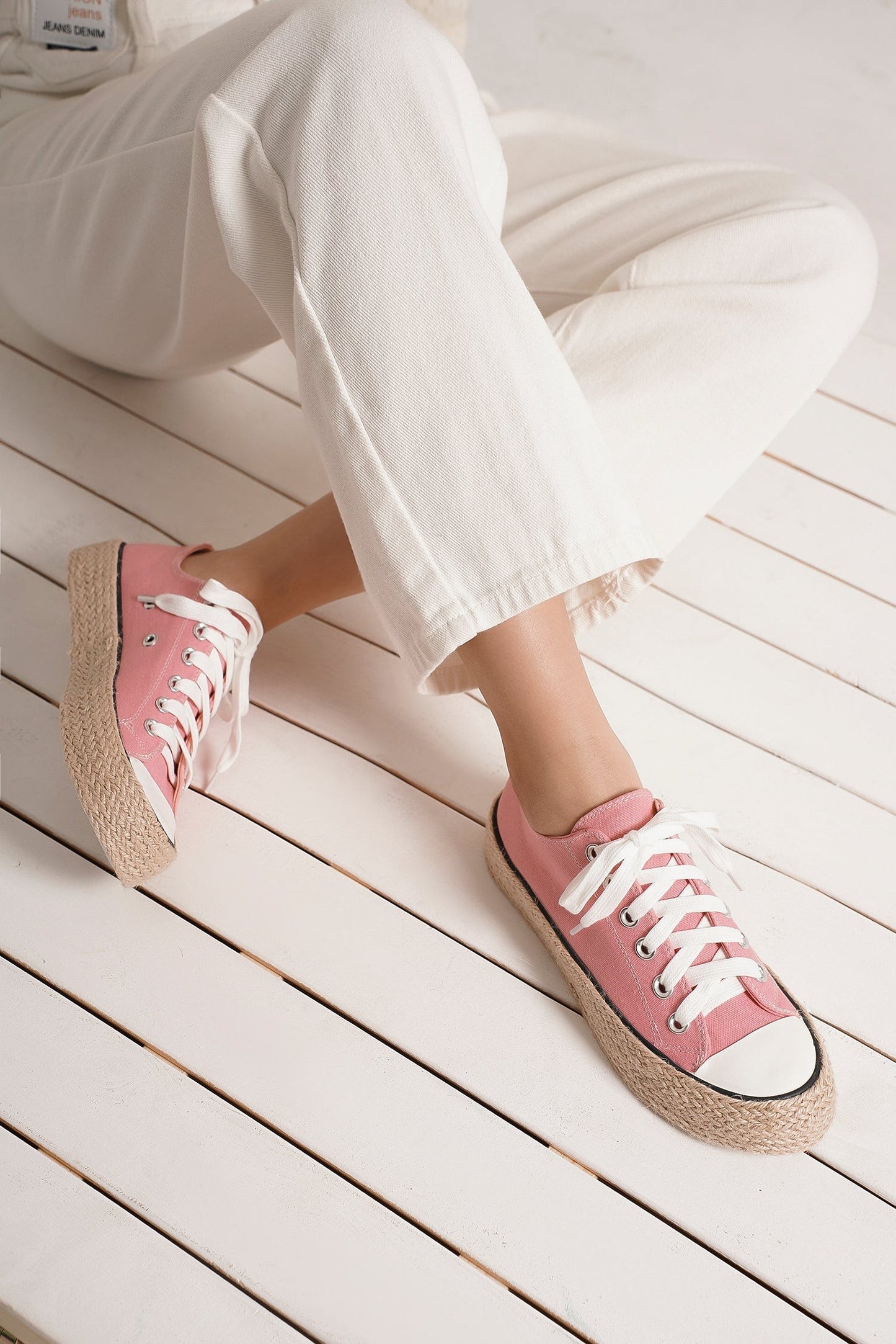 Beast Fashion Lace Up Round Toe Woven Espadrille Sole Sneakers | Black