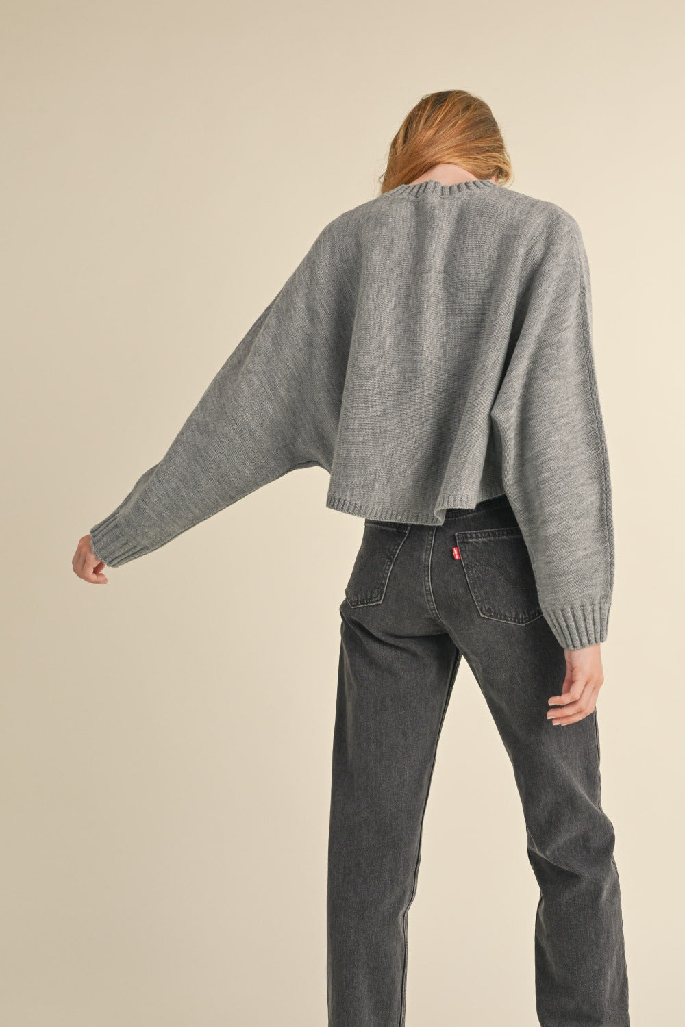 MABLE Round Neck Dolman Sleeves Relaxed Fit Cropped Pullover Sweater | H Grey
