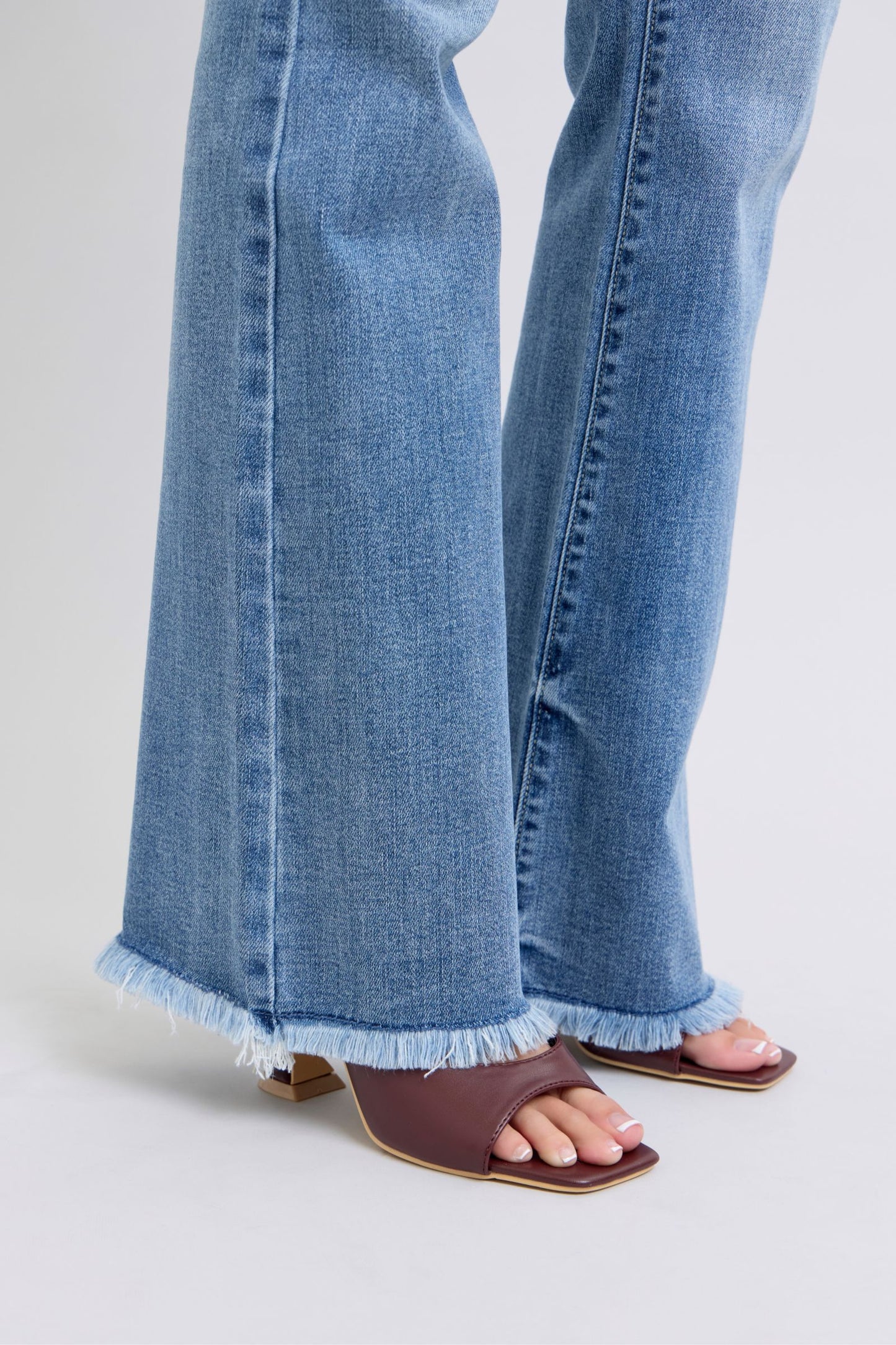 Judy Blue Raw Hem Detail High Rise Zipper Fly Medium Washed Bootcut Denim Jeans