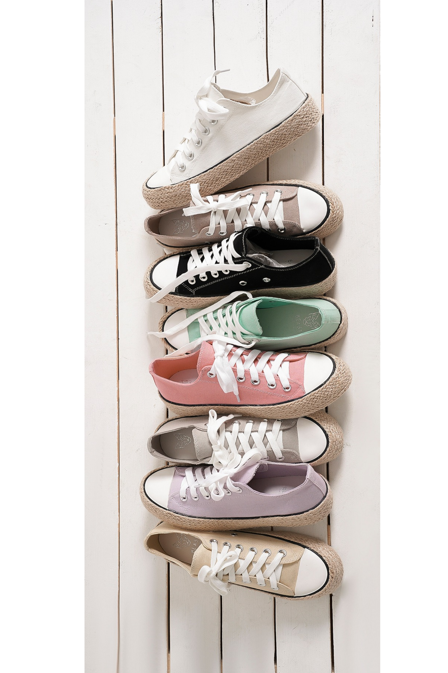 Beast Fashion Lace Up Round Toe Woven Espadrille Sole Sneakers | Black