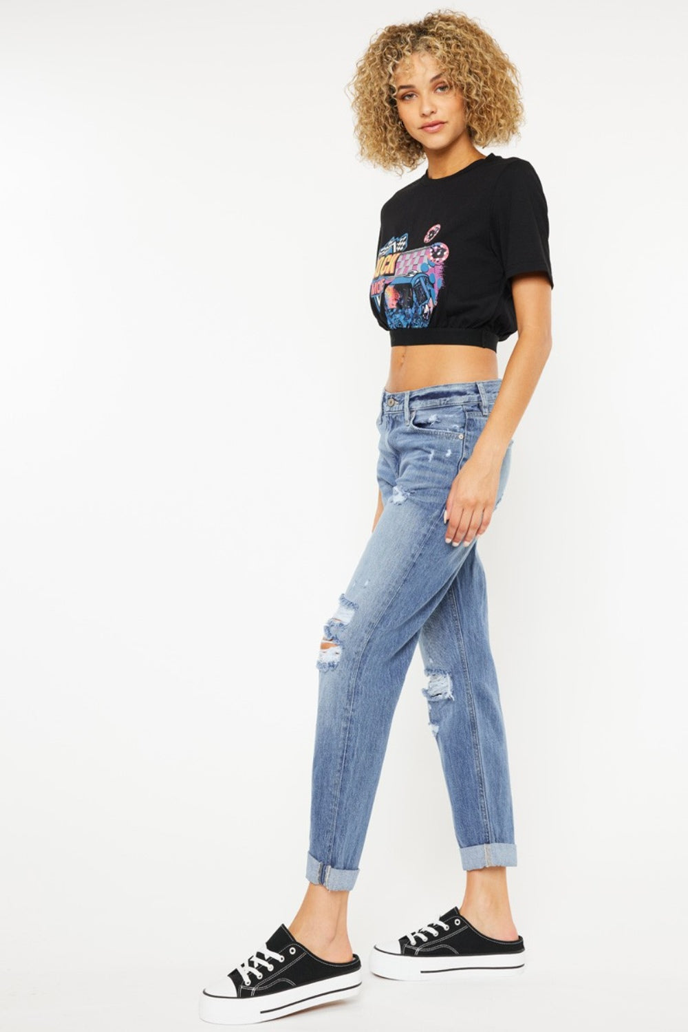 KanCan Mid Rise Cuffed Hem Distressed Light Wash Cropped Straight Denim Jeans