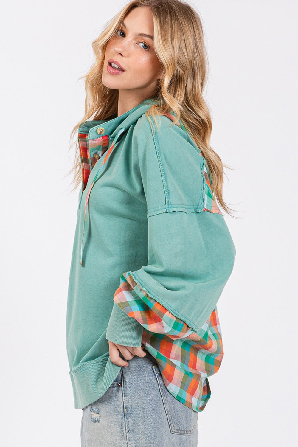 SAGE + FIG Mineral Washed Contrast Plaid Pattern Hoodie Sweatshirt | Eucalyptus