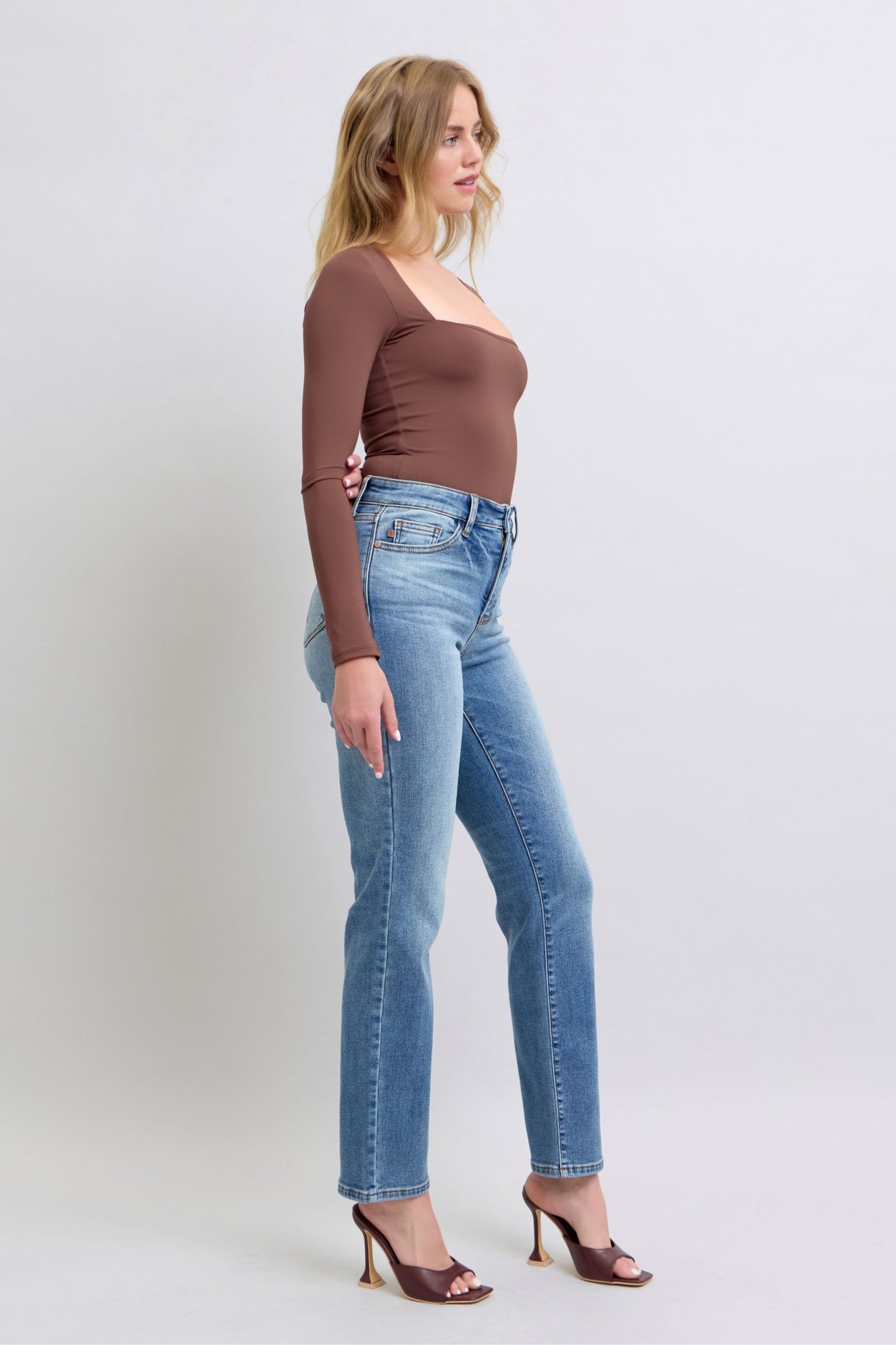 Judy Blue Vintage Medium Washed Ziper Fly Thermal Lining Straight Denim Jeans