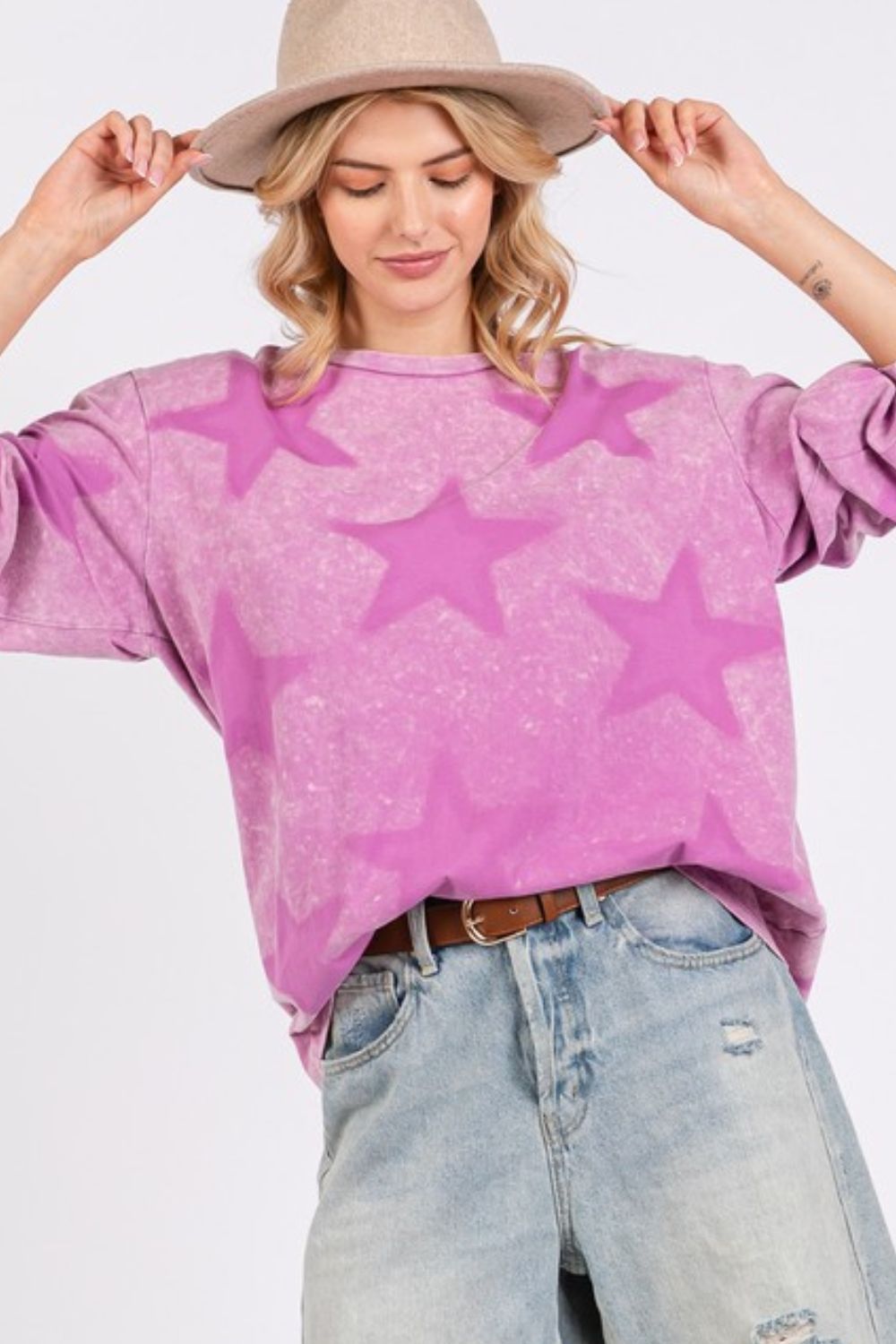 SAGE + FIG Mineral Wash Star Graphic Print Long Sleeves T-Shirt | Moonlit Mauve