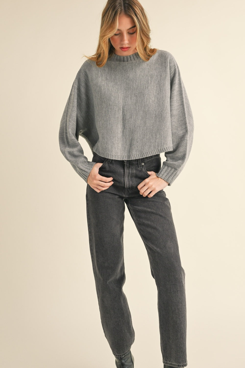 MABLE Round Neck Dolman Sleeves Relaxed Fit Cropped Pullover Sweater | H Grey