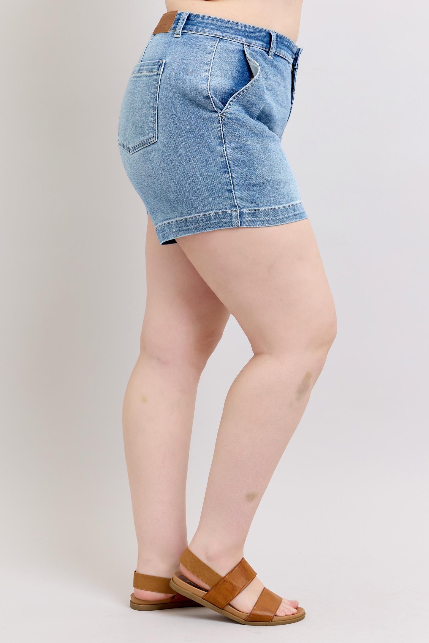 Judy Blue Plus Size High Rise Medium Washed Relaxed Fit Mid Length Denim Shorts