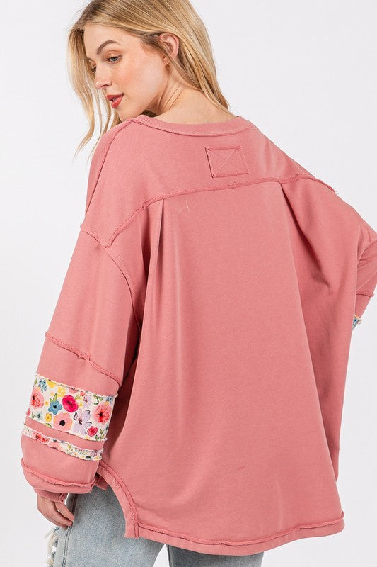 SAGE + FIG Daisy Patch Applique Long Sleeves Relaxed Fit Sweatshirt | Blush