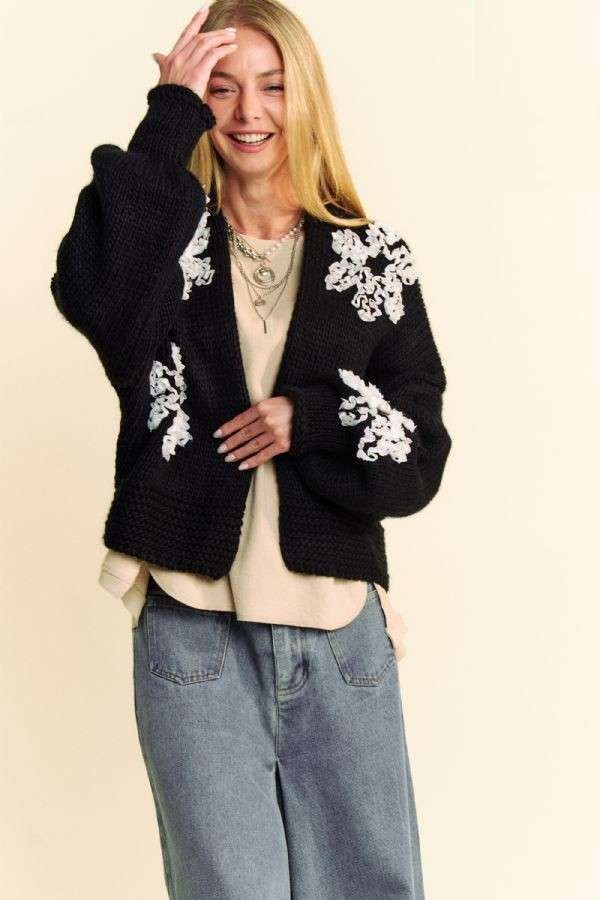 Davi & Dani Floral Applique Open Front Long Sleeves Bulky Cardigan | Black