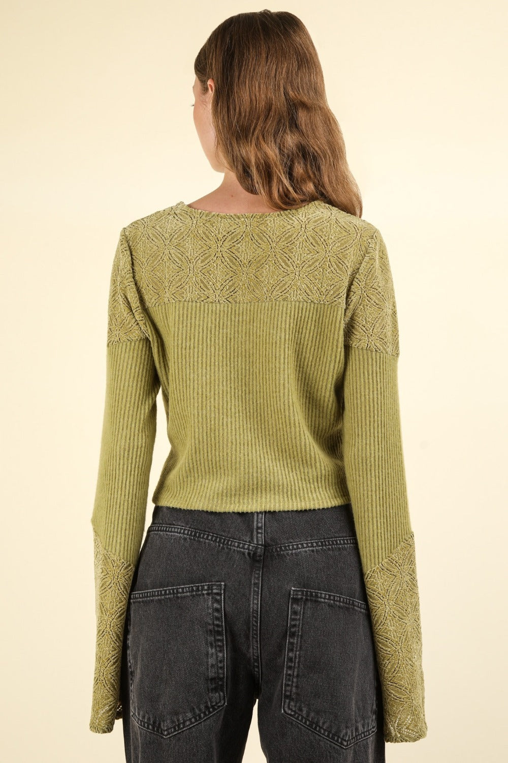 VERY J V-Neck Contrast Lace Detail Button Down Crop Ribbed Knit Top | Olive