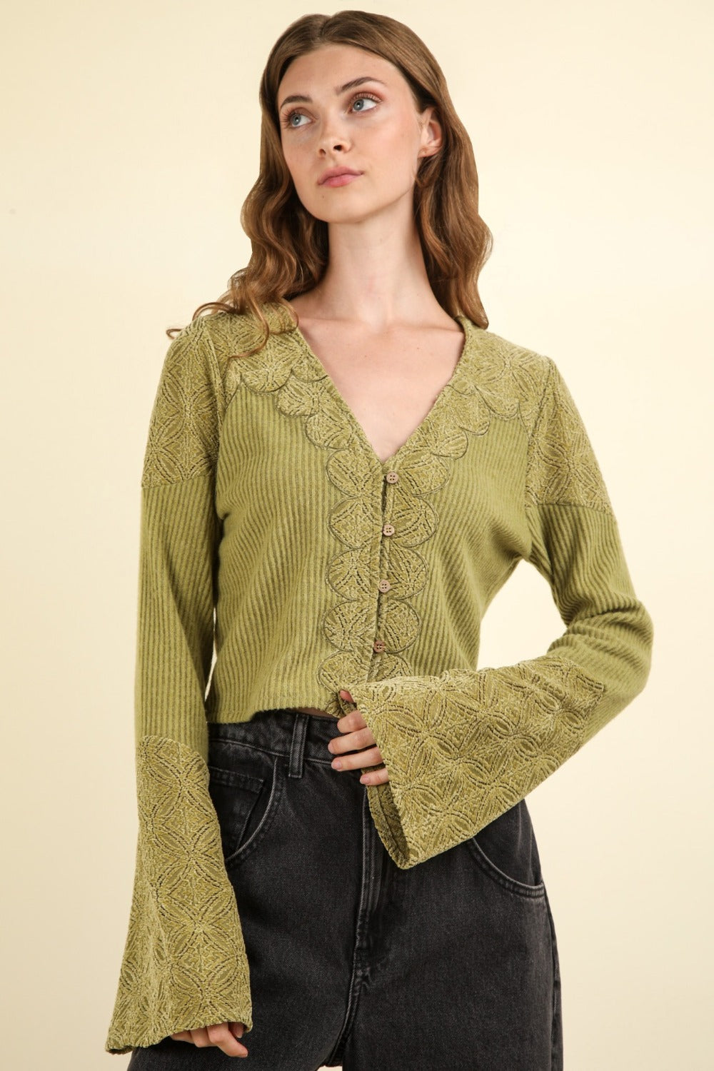 VERY J V-Neck Contrast Lace Detail Button Down Crop Ribbed Knit Top | Olive