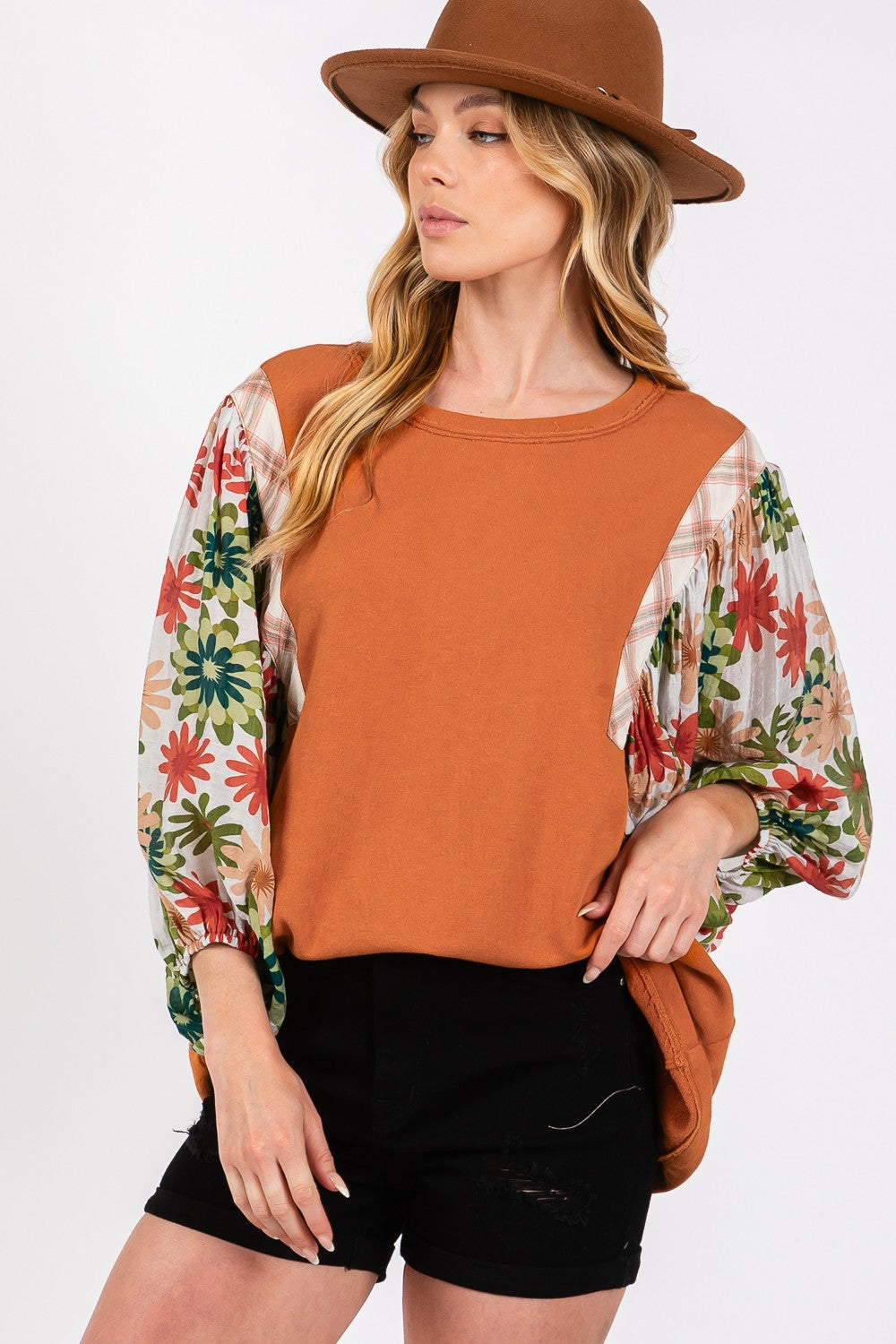 SAGE + FIG Floral Printed Balloon Sleeves Contrast Round Neck Knit Top | Caramel