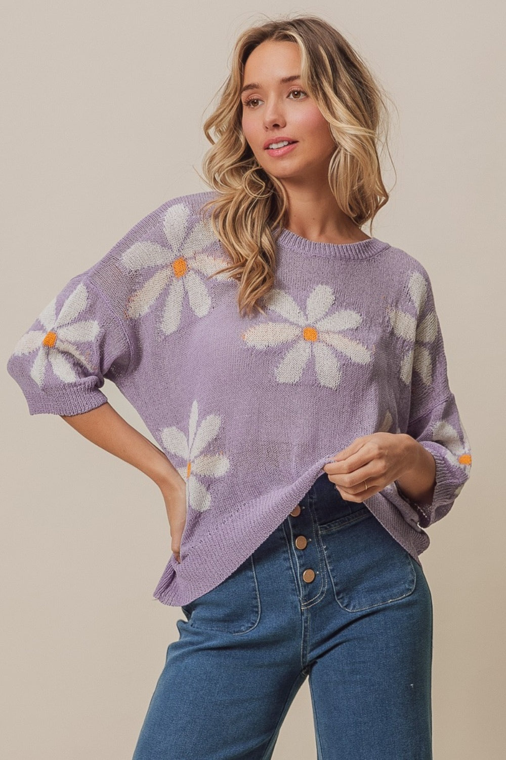 BiBi Floral Pattern Lightweight Short Sleeves Side Slit Sweater | Lavender/Ivory