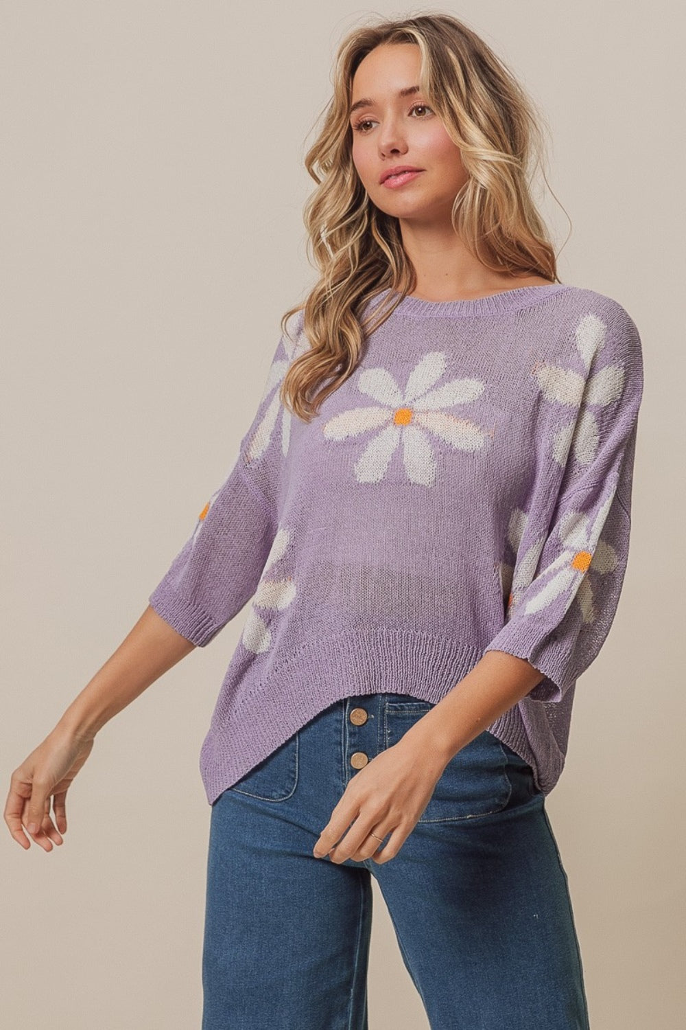 BiBi Floral Pattern Lightweight Short Sleeves Side Slit Sweater | Lavender/Ivory