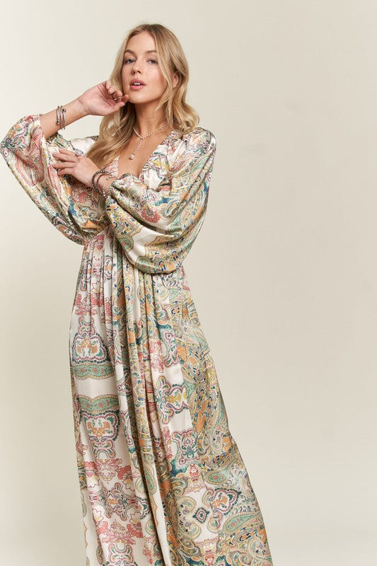 ADORA Boho Printed V-Neck Batwing Sleeves Side Pockets Maxi Dress | Light Green