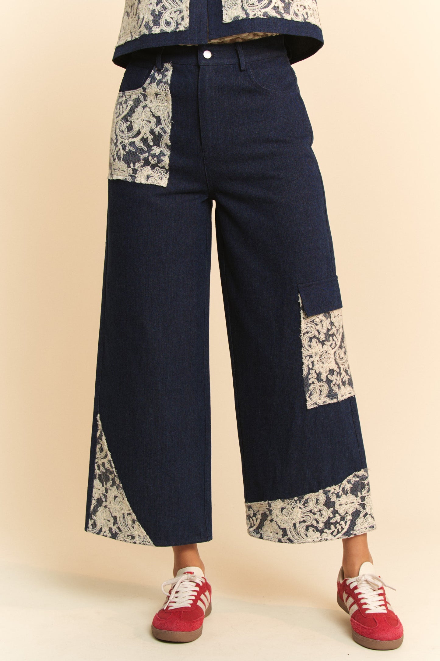 Davi & Dani Lace Applique Details Zipper Fly Wide Leg Denim Jeans | Dark Blue