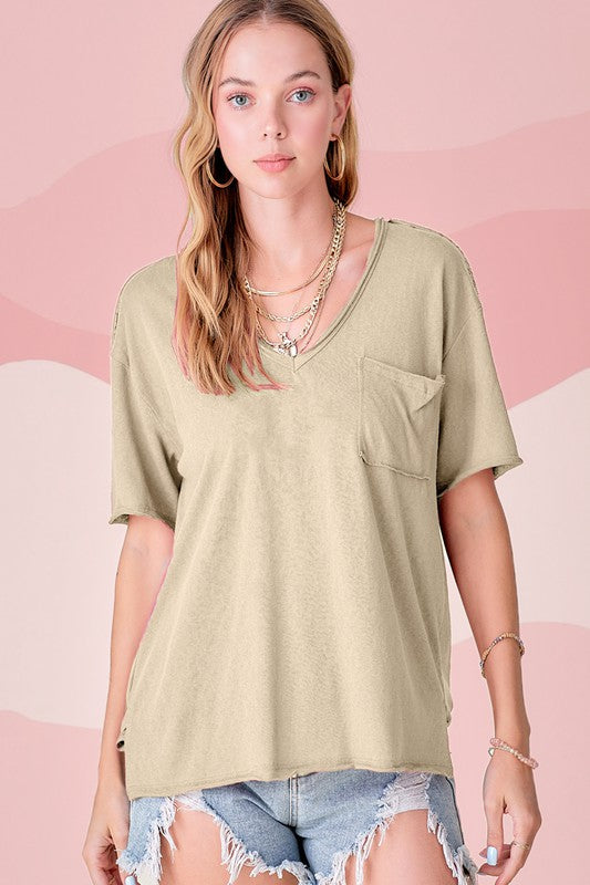LA MIEL Halsey Pleated Back Detail High-Low Hem Top with Patch Pocket