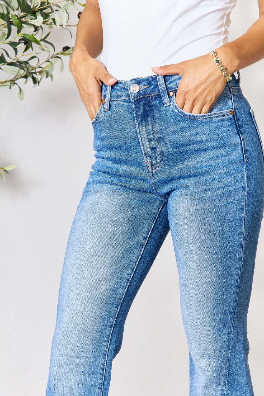 BAYEAS Front Slits Detail Zipper Fly Flare Jeans