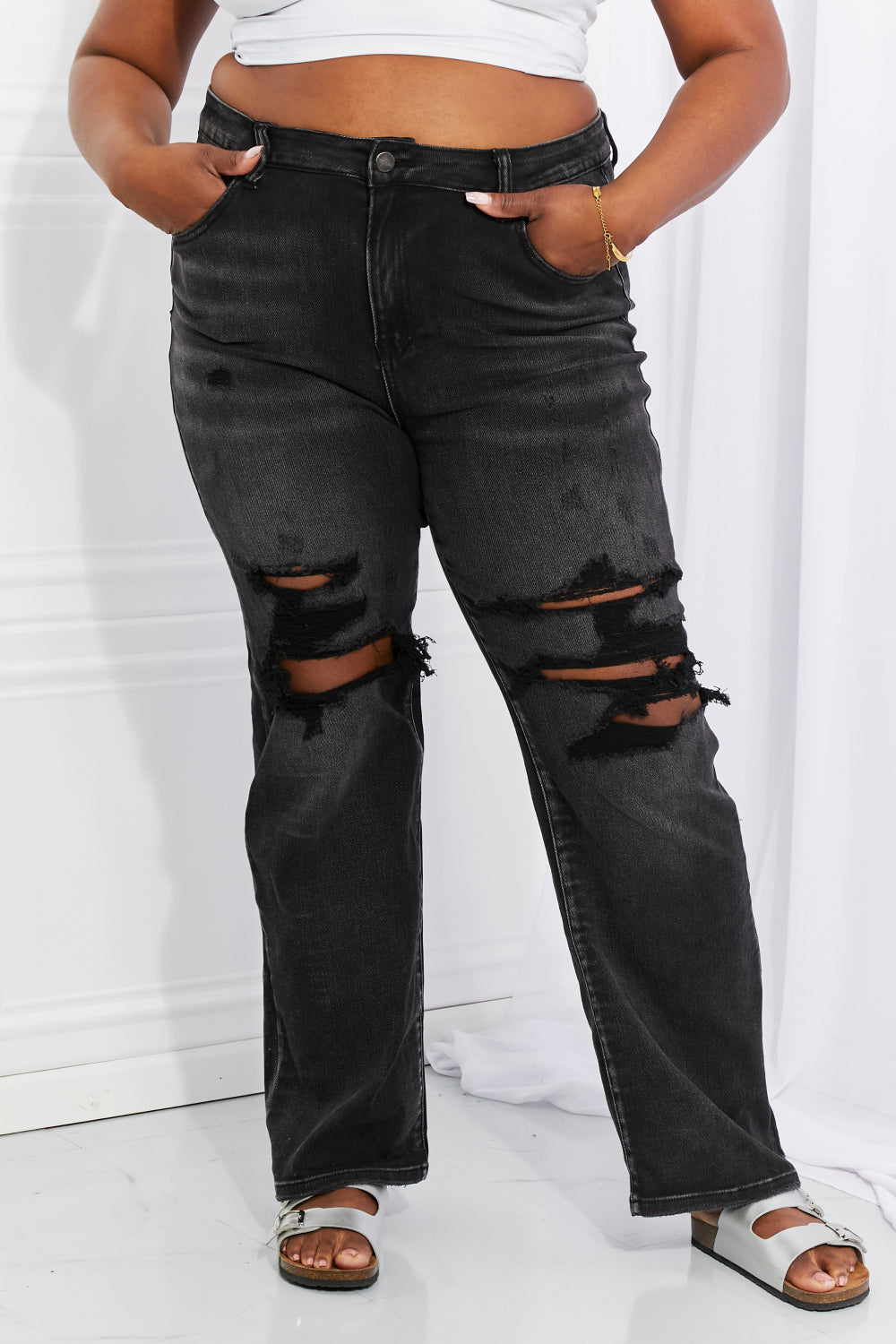 RISEN Full Size Lois Distressed Loose Fit Jeans with Pockets in Black
